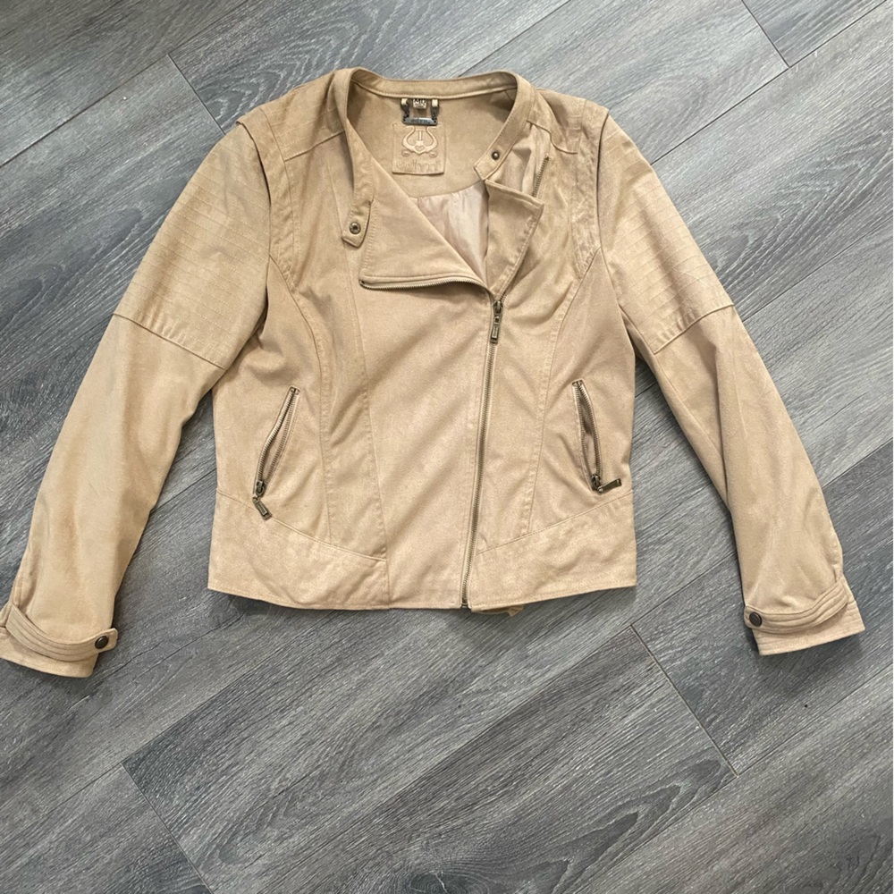 Odyn light brown faux suede jacket size medium. Polyester/ spandex